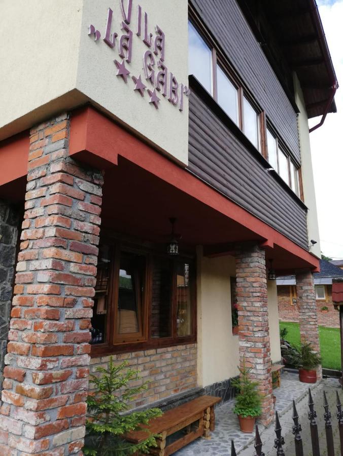 La Gabi Hotel Azuga Eksteriør billede
