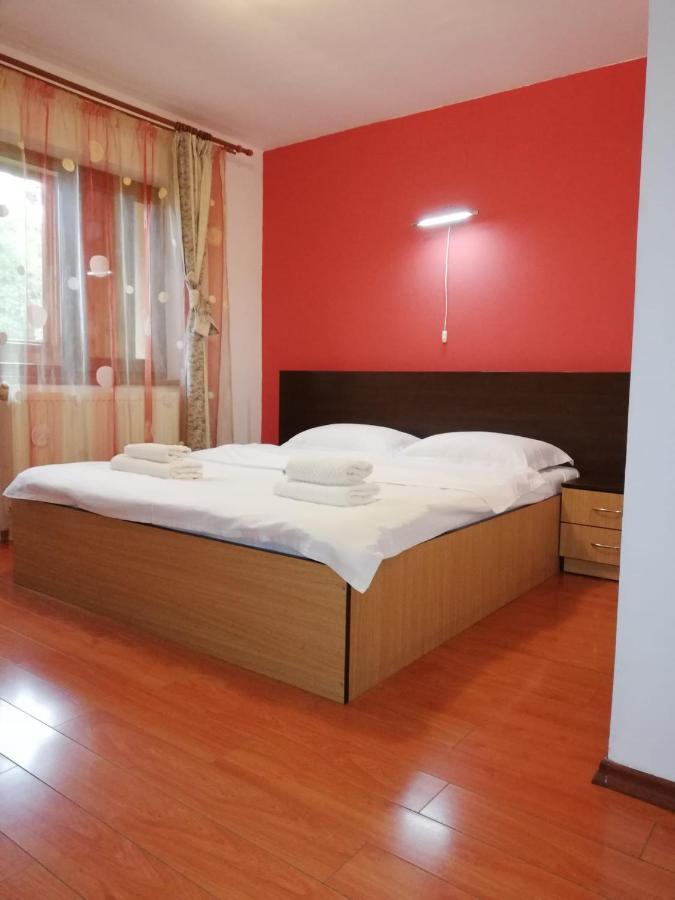 La Gabi Hotel Azuga Eksteriør billede