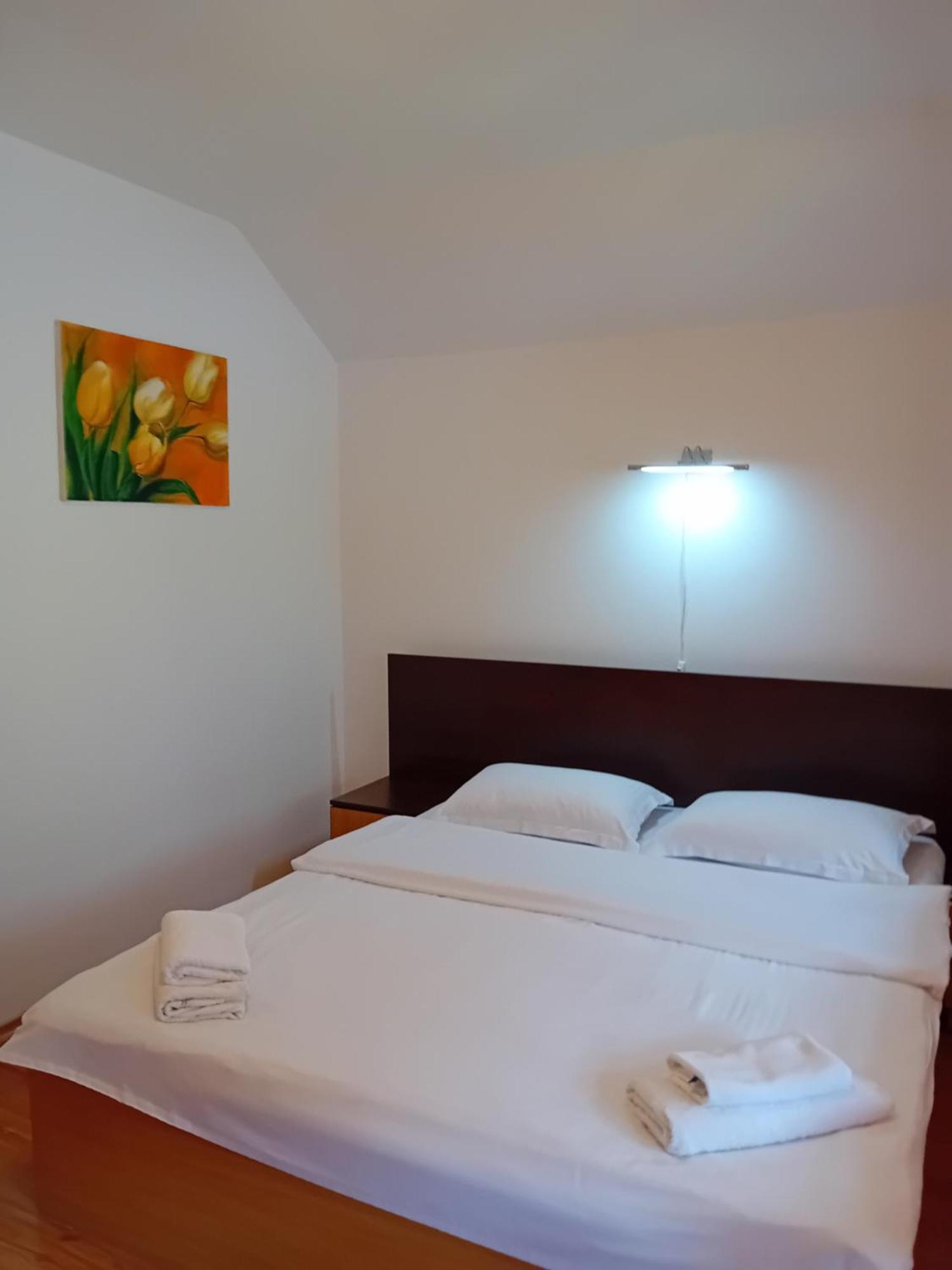 La Gabi Hotel Azuga Værelse billede
