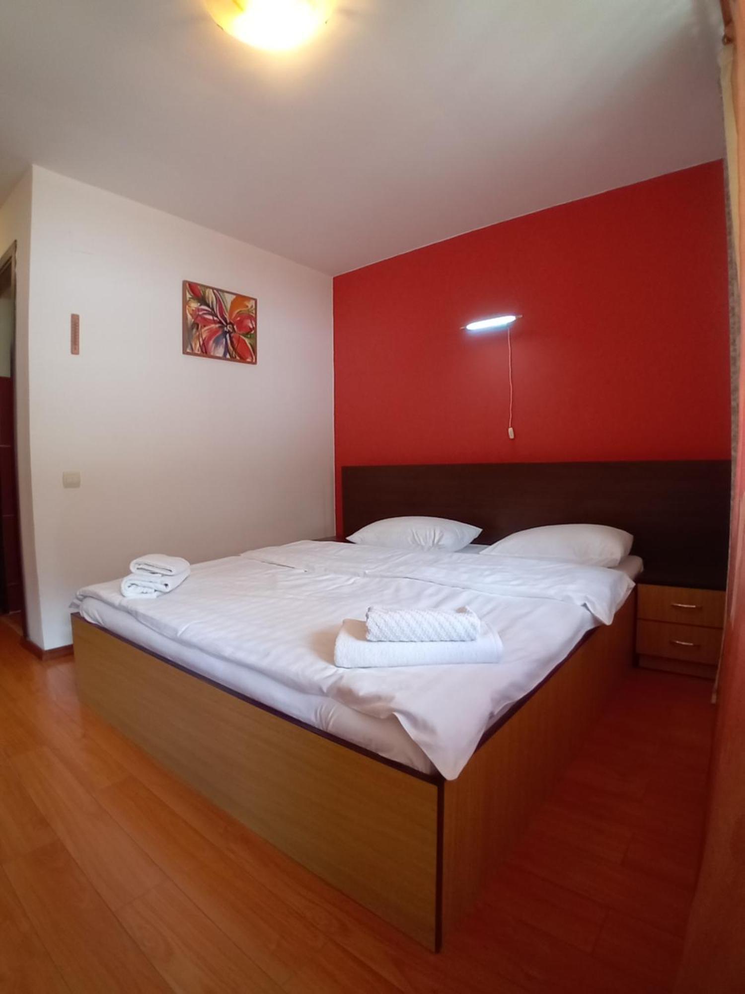 La Gabi Hotel Azuga Værelse billede